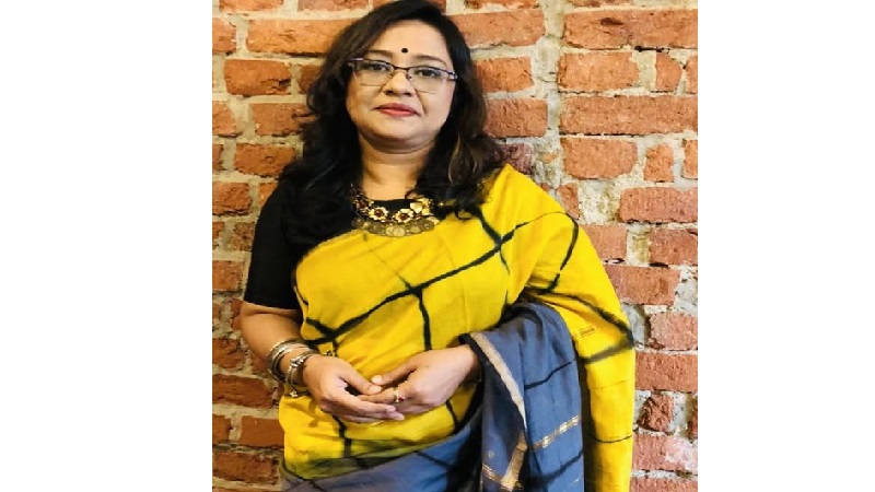শি রী ণ  বে বী 